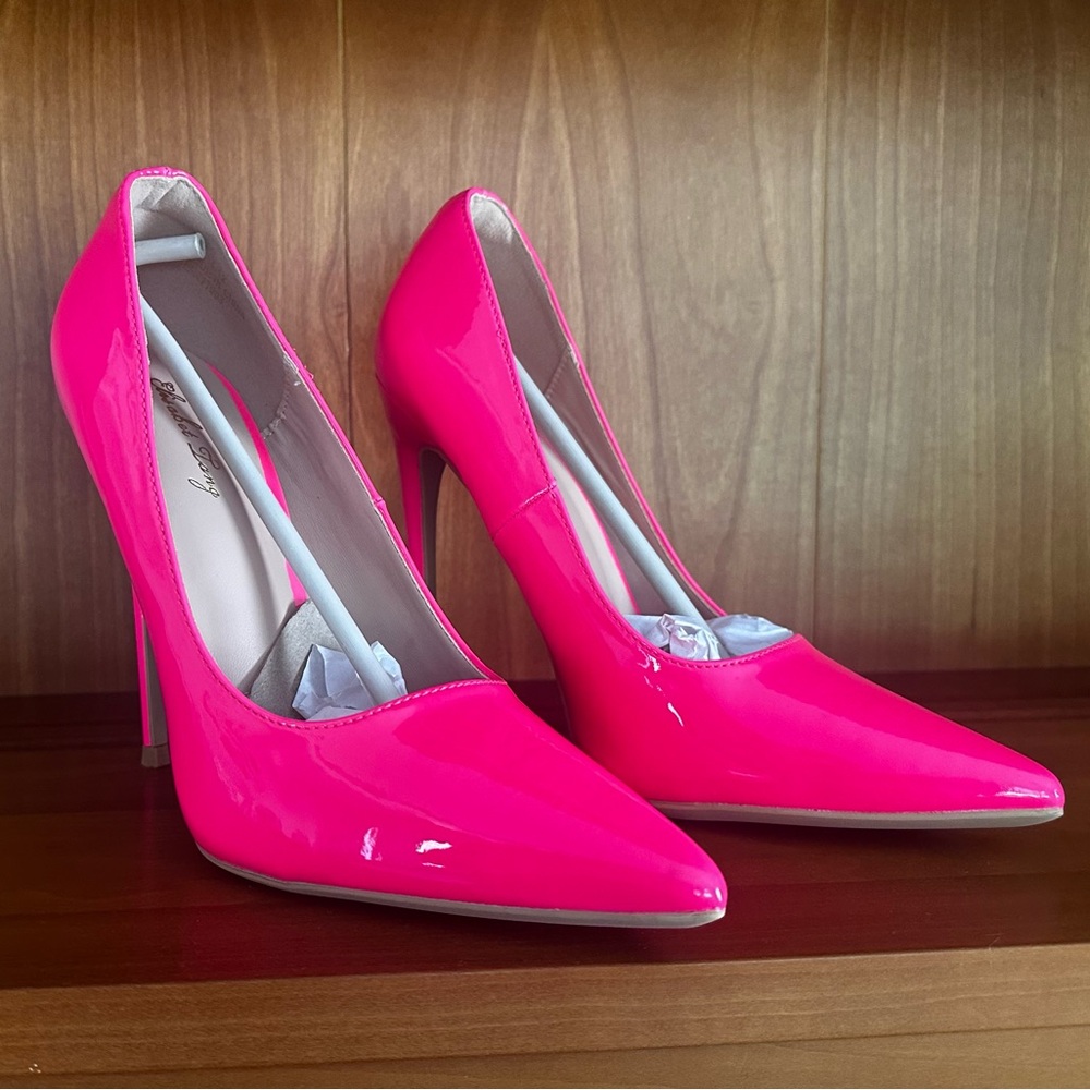 Vibrant Fuchsia High Heels